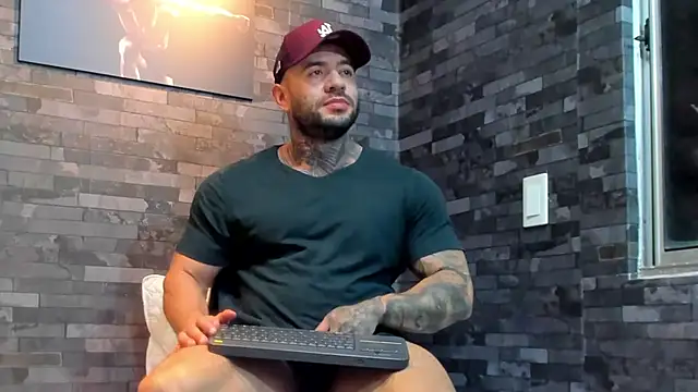 BruceDallas online show from 02-03-26, 04:10