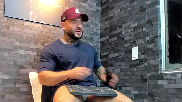 BruceDallas online show from 02-20-26, 01:24