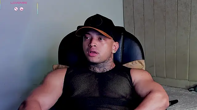 Stiven collins online show from 04-26-26, 04:32