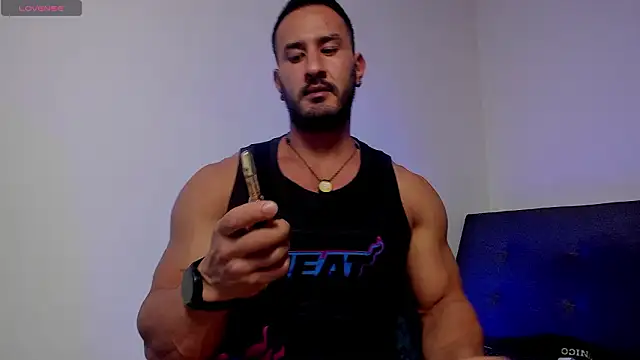 Snapshot of curt_xxx chatting on 02-18-26, 01:58 curt xxx online show from 02-18-26, 01:58