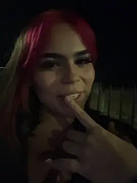 Chloemercury online show from 12-05-25, 02:54