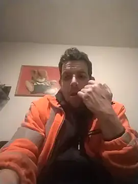 Knuffelstaaf123 online show from 02-04-25, 07:55
