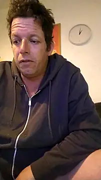 Knuffelstaaf123 online show from 04-20-26, 01:13