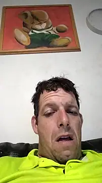 Knuffelstaaf123 online show from 10-20-25, 01:33