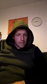 Knuffelstaaf123 online show from 10-21-25, 03:55
