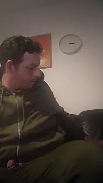 Knuffelstaaf123 online show from 02-03-26, 03:28