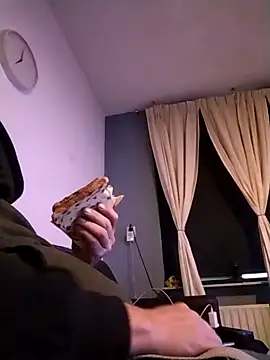 Knuffelstaaf123 online show from 11-15-25, 07:12