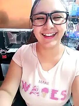 Snapshot of Cute_Penelope chatting on 03-20-25, 09:24 Cute Penelope online show from 03-20-25, 09:24
