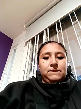 Snapshot of Cute_Penelope chatting on 10-17-25, 11:12 Cute Penelope online show from 10-17-25, 11:12