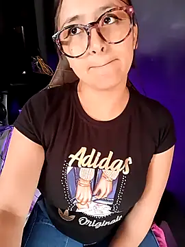 Snapshot of Cute_Penelope chatting on 03-09-25, 03:16 Cute Penelope online show from 03-09-25, 03:16