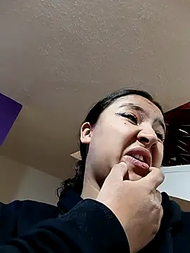 Snapshot of Cute_Penelope chatting on 10-23-25, 11:20 Cute Penelope online show from 10-23-25, 11:20