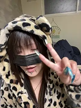 Snapshot of miyabi_room chatting on 06-07-26, 12:21 miyabi room online show from 06-07-26, 12:21