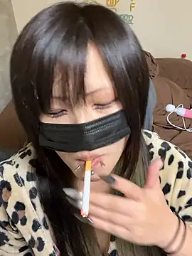 Snapshot of miyabi_room chatting on 07-06-26, 12:12 miyabi room online show from 07-06-26, 12:12