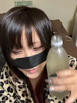 Snapshot of miyabi_room chatting on 07-15-26, 12:01 miyabi room online show from 07-15-26, 12:01