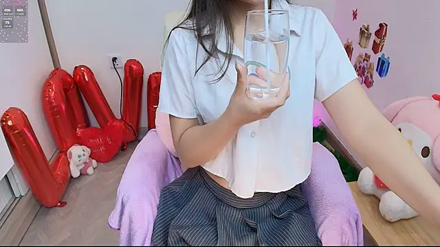 Snapshot of _Mizuki_ chatting on 02-08-26, 03:10 Mizuki online show from 02-08-26, 03:10