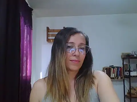 charlott ponce online show from 11-16-25, 06:01