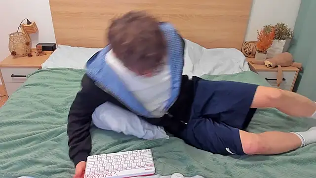 Fandi 777 online show from 11-24-25, 05:07