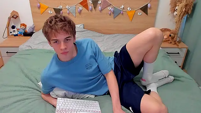 Fandi 777 online show from 03-08-26, 01:03