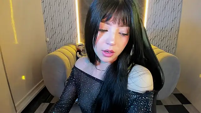 Snapshot of _mia_collins_b_ chatting on 10-16-25, 12:46  mia collins b  online show from 10-16-25, 12:46