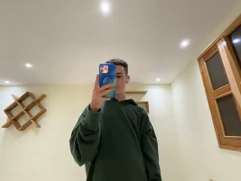 Cristian Delgado online show from 12-15-24, 07:46