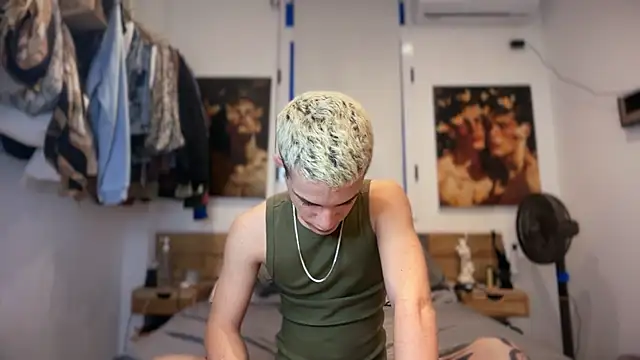 Cristian Delgado online show from 02-23-26, 06:03