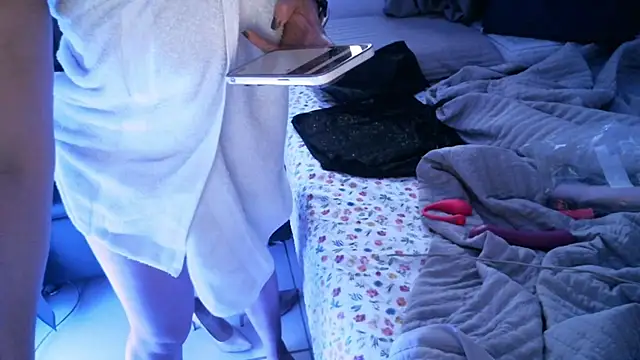 chicantonella online show from 09-13-25, 10:54