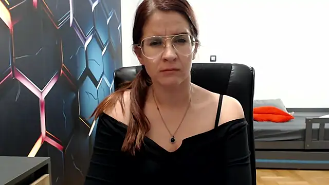 Snapshot of KayaRose chatting on 02-18-25, 07:09 KayaRose online show from 02-18-25, 07:09