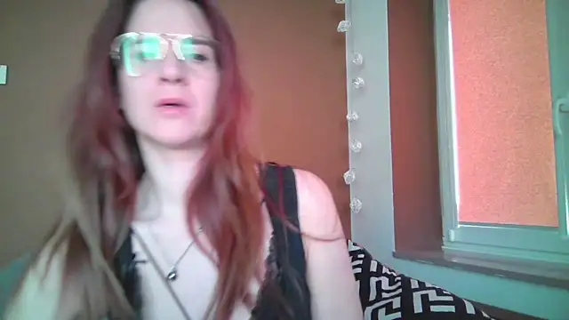 Snapshot of KayaRose chatting on 10-14-25, 06:25 KayaRose online show from 10-14-25, 06:25
