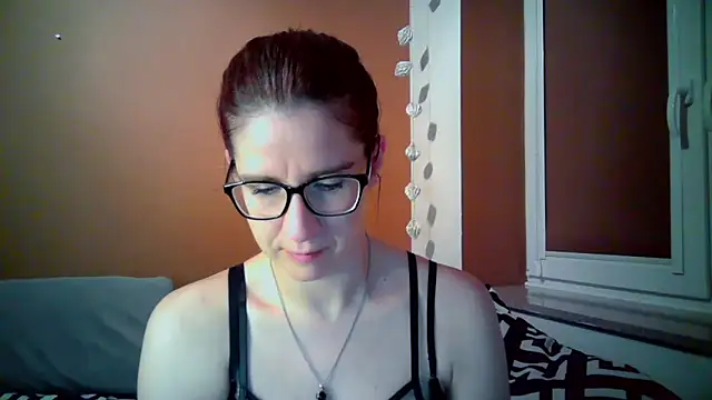 Snapshot of KayaRose chatting on 10-17-25, 08:21 KayaRose online show from 10-17-25, 08:21