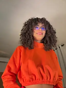 Lianh Benett online show from 11-03-25, 02:39