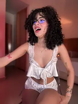 Lianh Benett online show from 02-28-25, 05:15