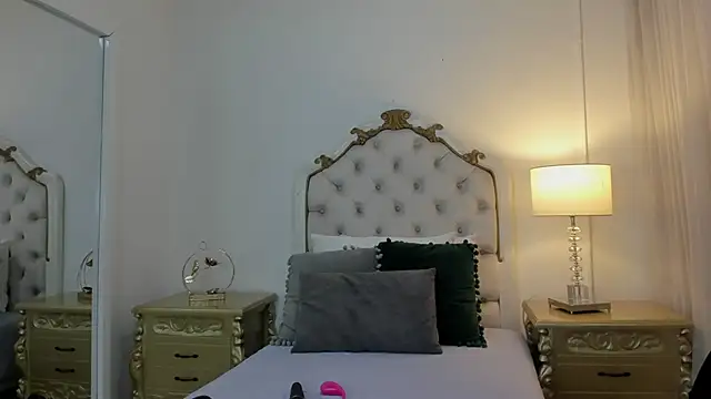 Snapshot of lexa_25_ chatting on 12-16-25, 11:58 lexa 25 online show from 12-16-25, 11:58