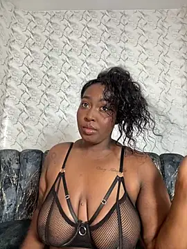 Snapshot of emilyrojas chatting on 04-22-26, 12:23 emilyrojas online show from 04-22-26, 12:23