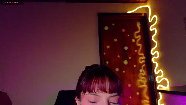 Snapshot of maryberry__ chatting on 05-15-26, 04:10 maryberry online show from 05-15-26, 04:10