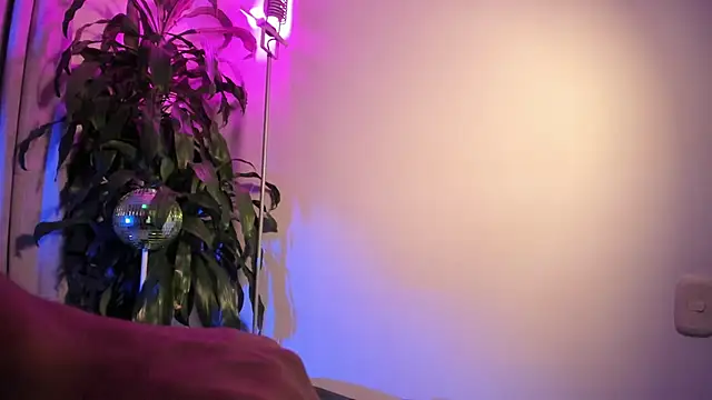 Romeocolin online show from 09-10-25, 06:01