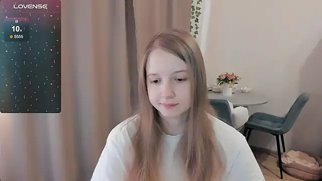Snapshot of Alyaley chatting on 05-08-26, 01:37 Alyaley online show from 05-08-26, 01:37