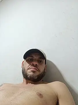 Snapshot of pirocudo412024 chatting on 07-21-26, 05:42 pirocudo412024 online show from 07-21-26, 05:42