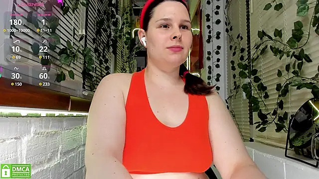 Snapshot of Candys_booty chatting on 03-21-25, 01:34 Candys booty online show from 03-21-25, 01:34