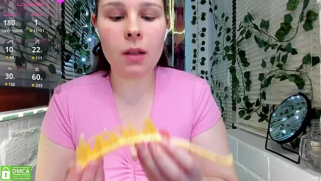 Snapshot of Candys_booty chatting on 02-05-25, 10:22 Candys booty online show from 02-05-25, 10:22