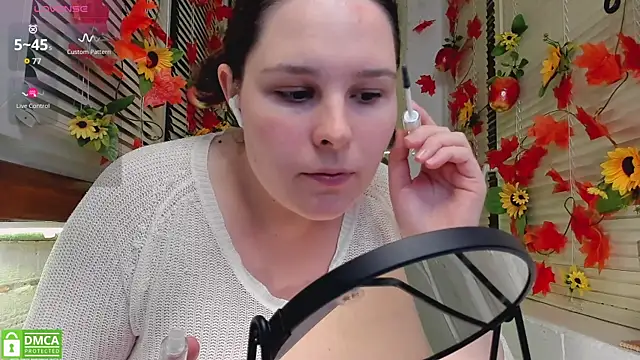 Snapshot of Candys_booty chatting on 10-14-25, 10:53 Candys booty online show from 10-14-25, 10:53