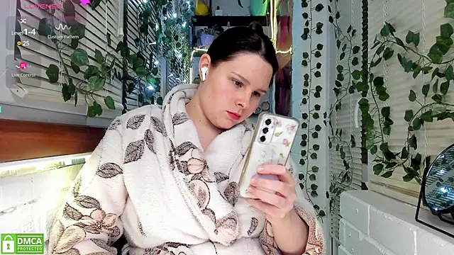 Snapshot of Candys_booty chatting on 02-12-25, 02:56 Candys booty online show from 02-12-25, 02:56