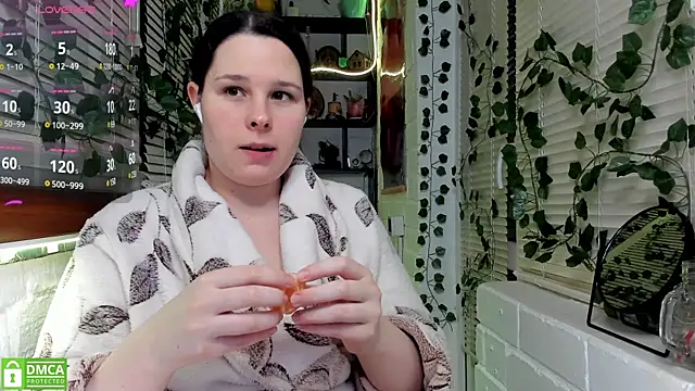 Snapshot of Candys_booty chatting on 02-11-25, 08:52 Candys booty online show from 02-11-25, 08:52