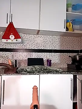 Bella045 online show from 12-23-25, 10:25