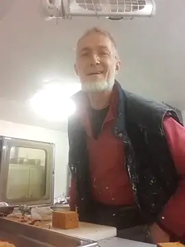 Snapshot of 60philippe chatting on 12-28-24, 01:38 60philippe online show from 12-28-24, 01:38