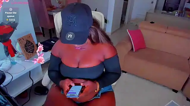 Naomii King online show from 03-06-26, 10:49