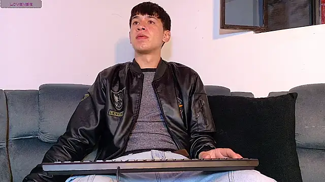 Mr daren  online show from 10-14-25, 04:51