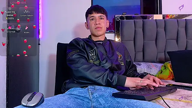 Mr daren  online show from 09-09-25, 04:38