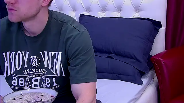 EthanPinkman online show from 09-25-25, 04:18