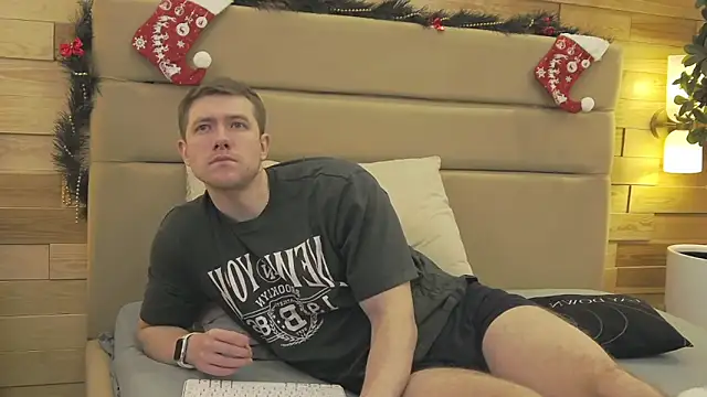 EthanPinkman online show from 12-22-25, 04:23