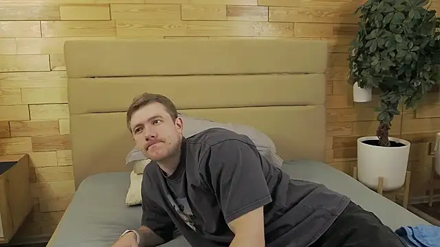 EthanPinkman online show from 10-14-25, 04:35